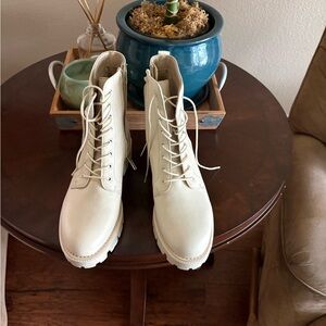 Sam Edelman Leather Off-White Lace-Up Boots